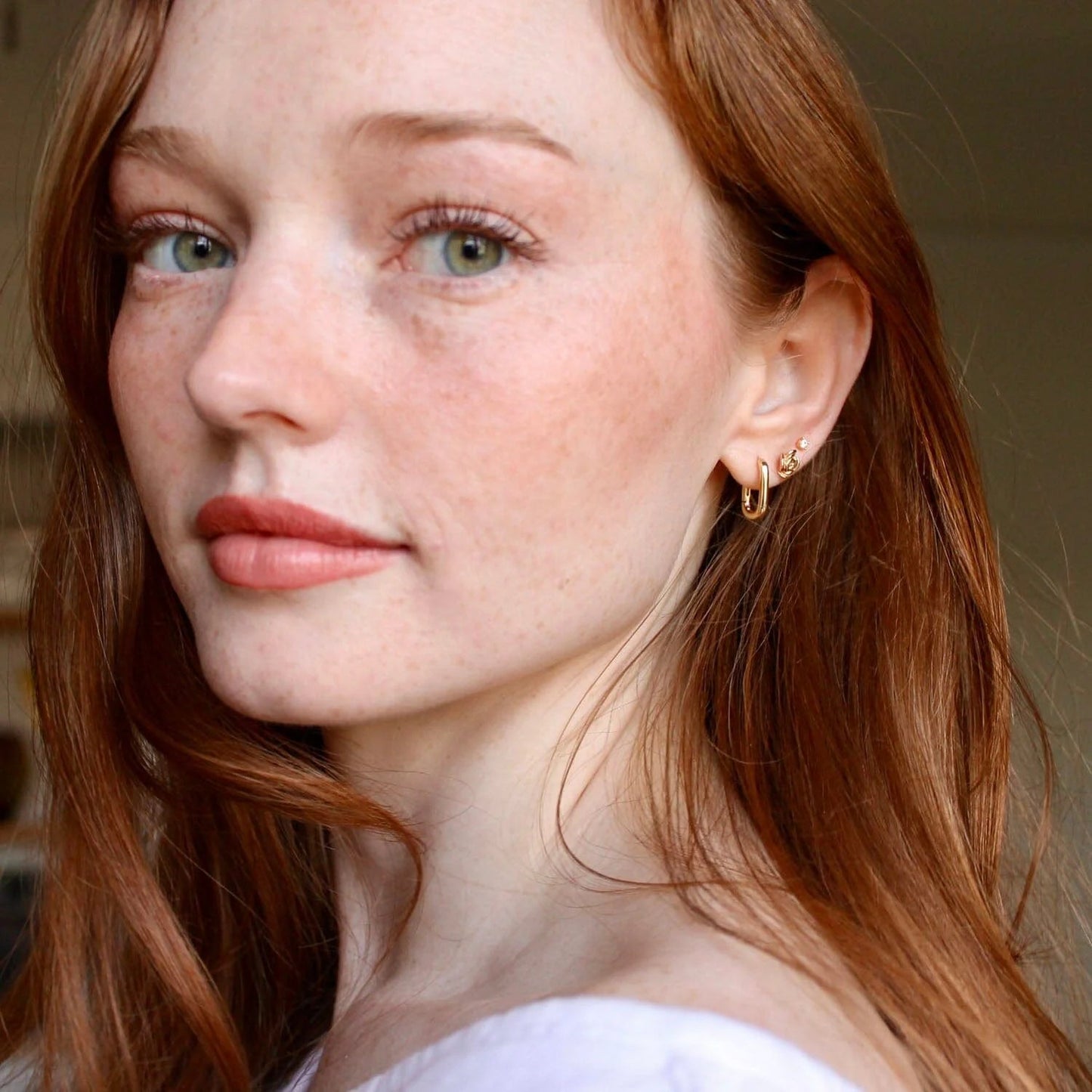 Oval Huggie Hoop Earrings - CAKEWISH