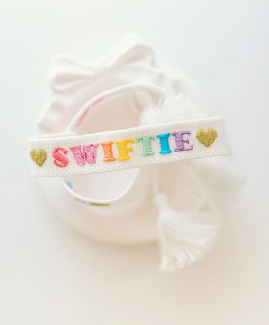 Swiftie Friendship Bracelet - CAKEWISH