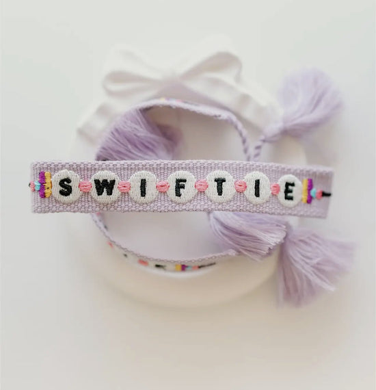 Swiftie Friendship Bracelet - CAKEWISH